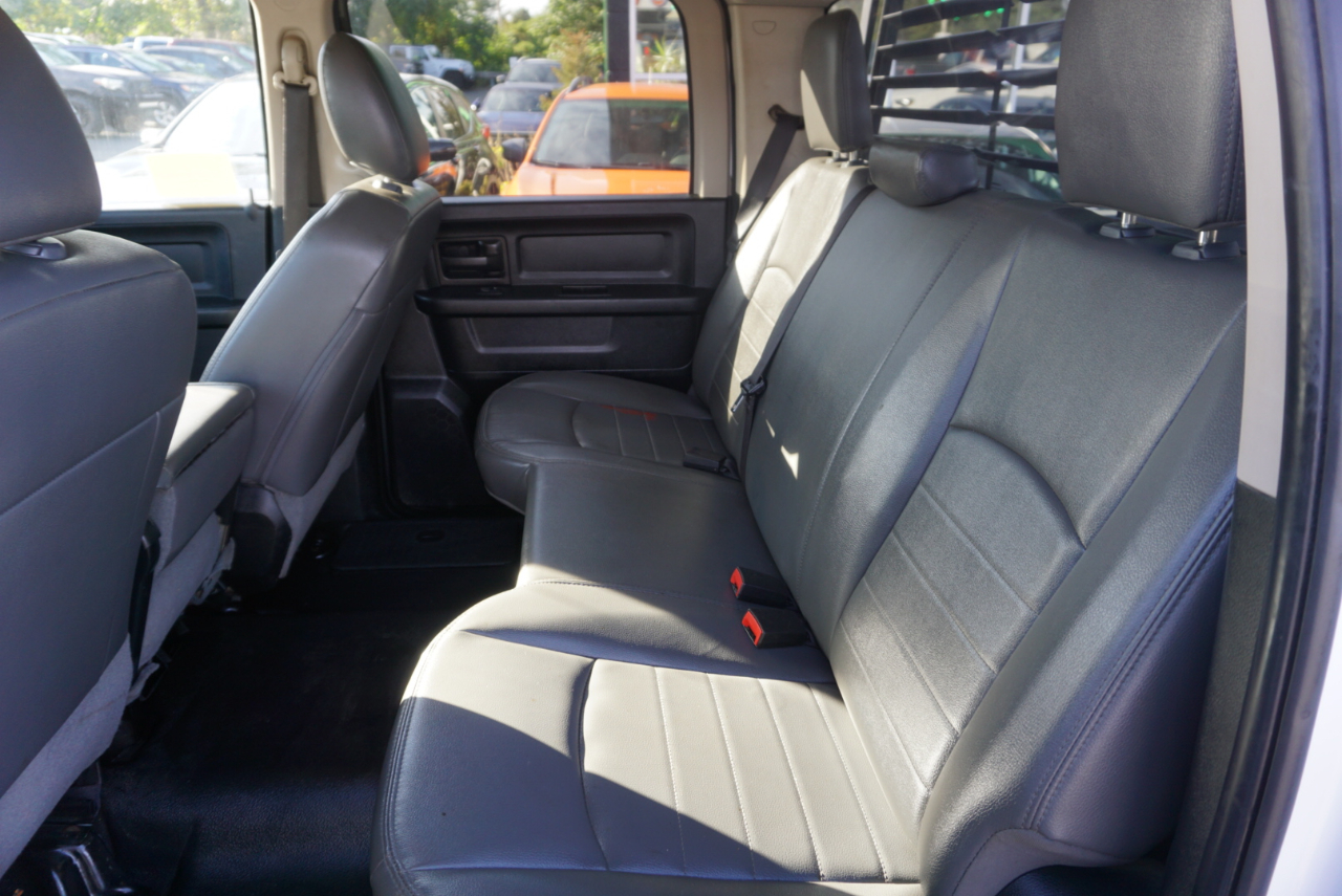 2018 Ram 1500 ST photo 4