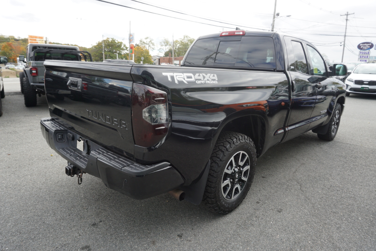 Toyota Tundra 4WD  2021