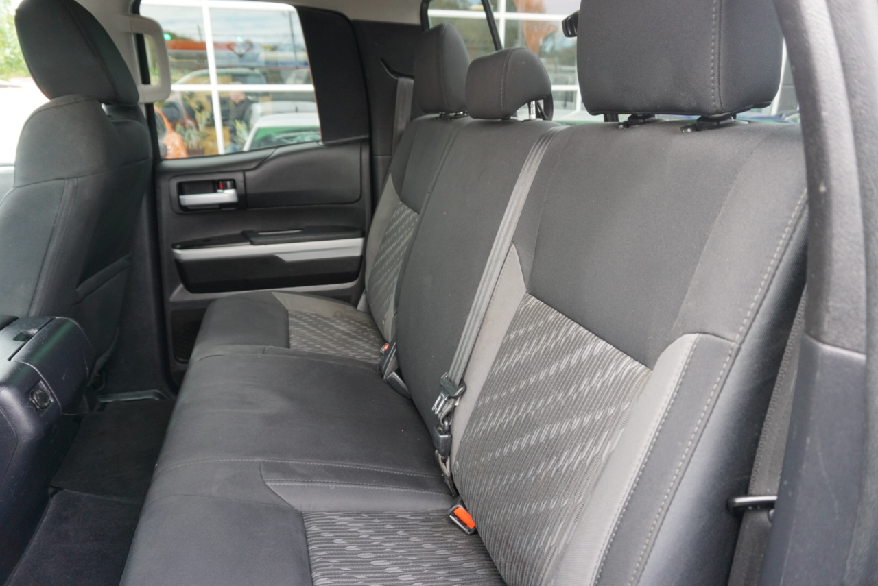 Toyota Tundra 4WD  2021