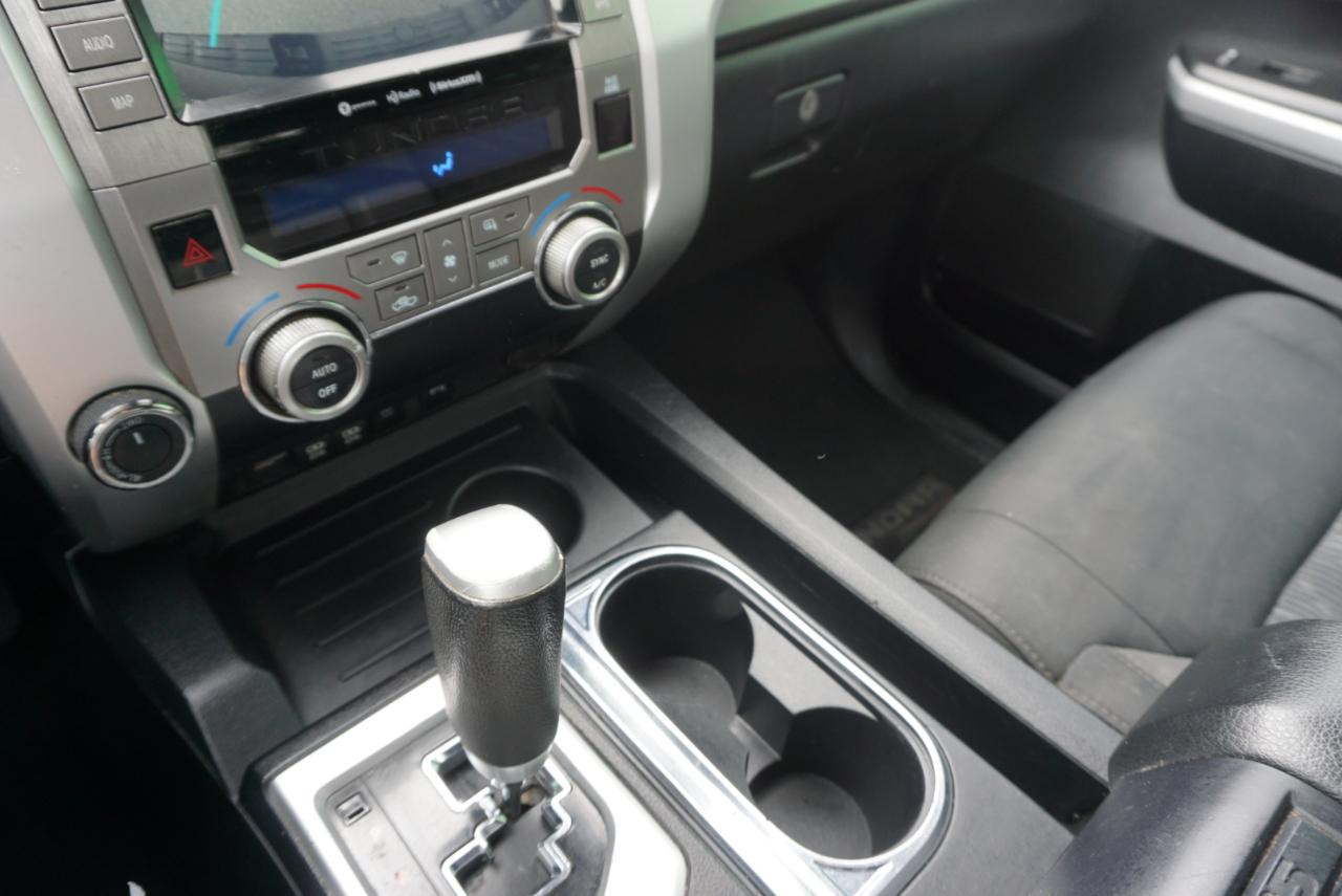 Toyota Tundra 4WD  2021