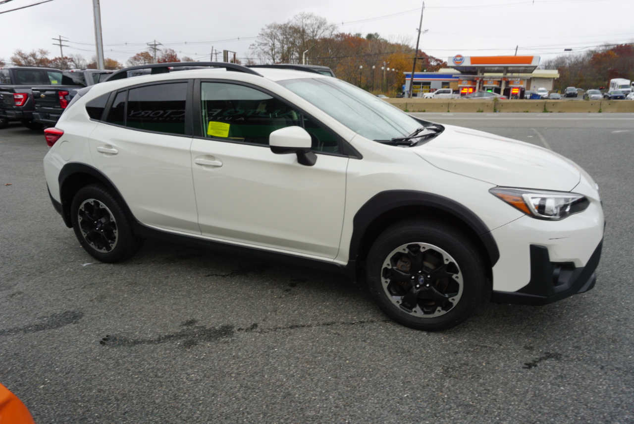 2022 Subaru Crosstrek Premium photo 3