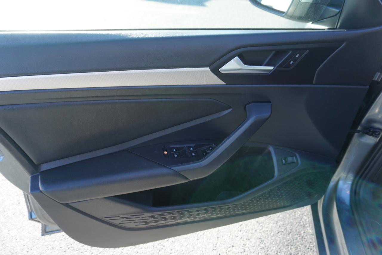 Volkswagen Jetta  2019