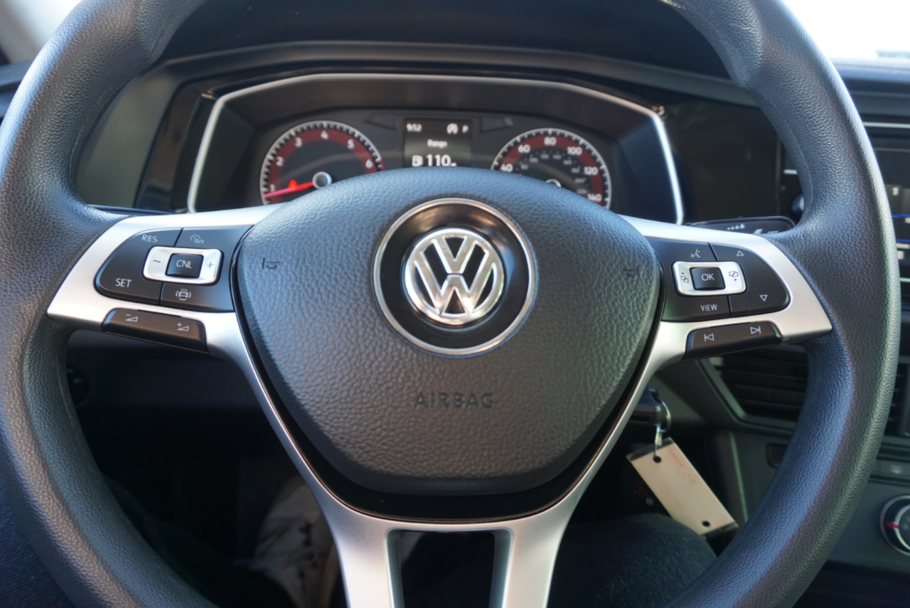 Volkswagen Jetta  2019