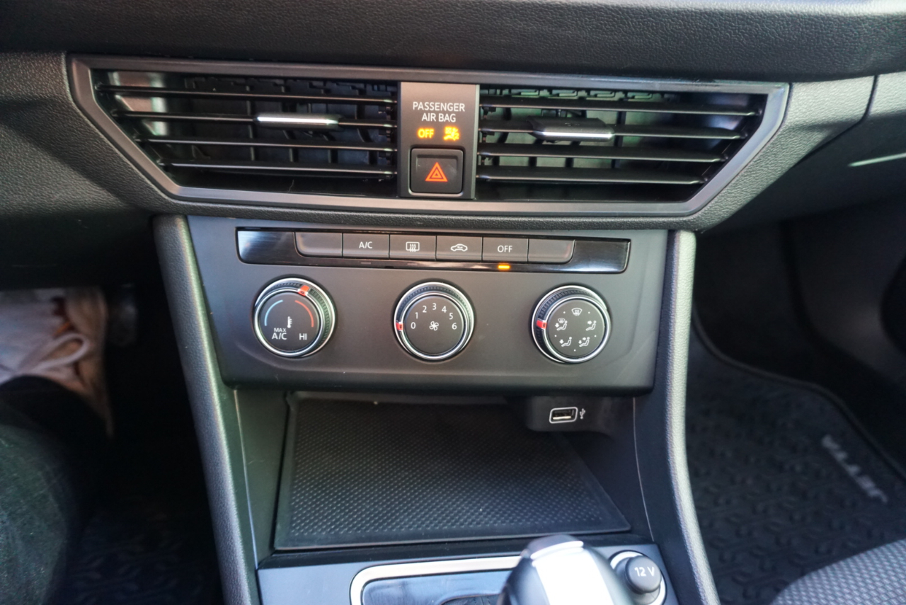 Volkswagen Jetta  2019