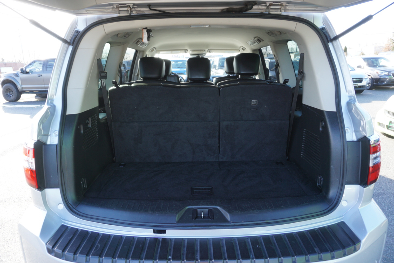 Nissan Armada 4x4 SV 2021