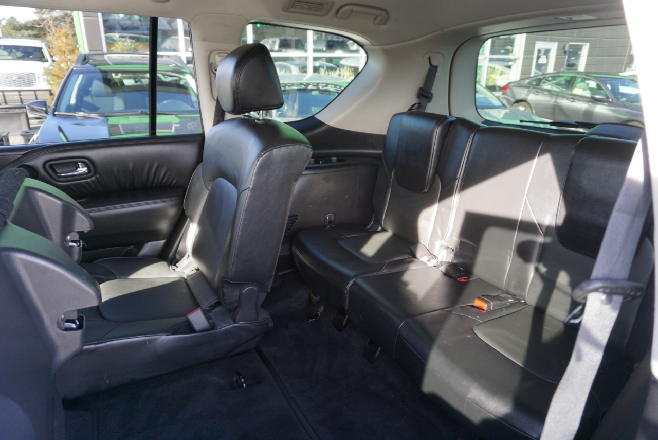 Nissan Armada 4x4 SV 2021