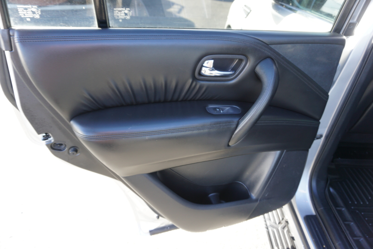 Nissan Armada 4x4 SV 2021