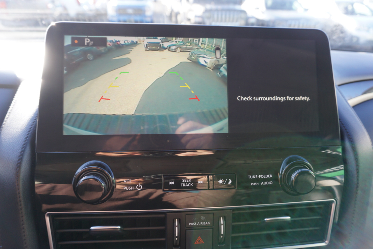 Nissan Armada 4x4 SV 2021