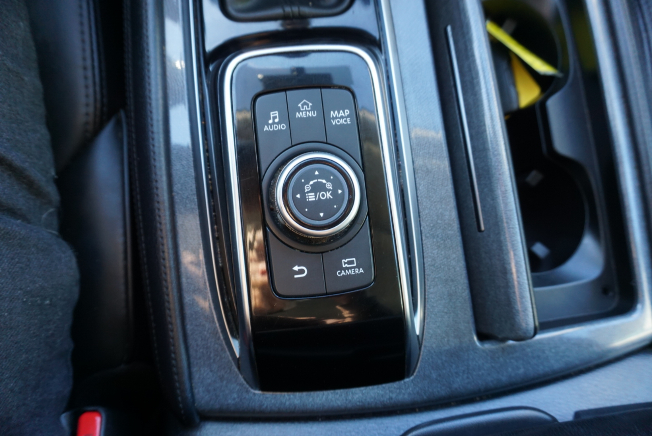 Nissan Armada 4x4 SV 2021