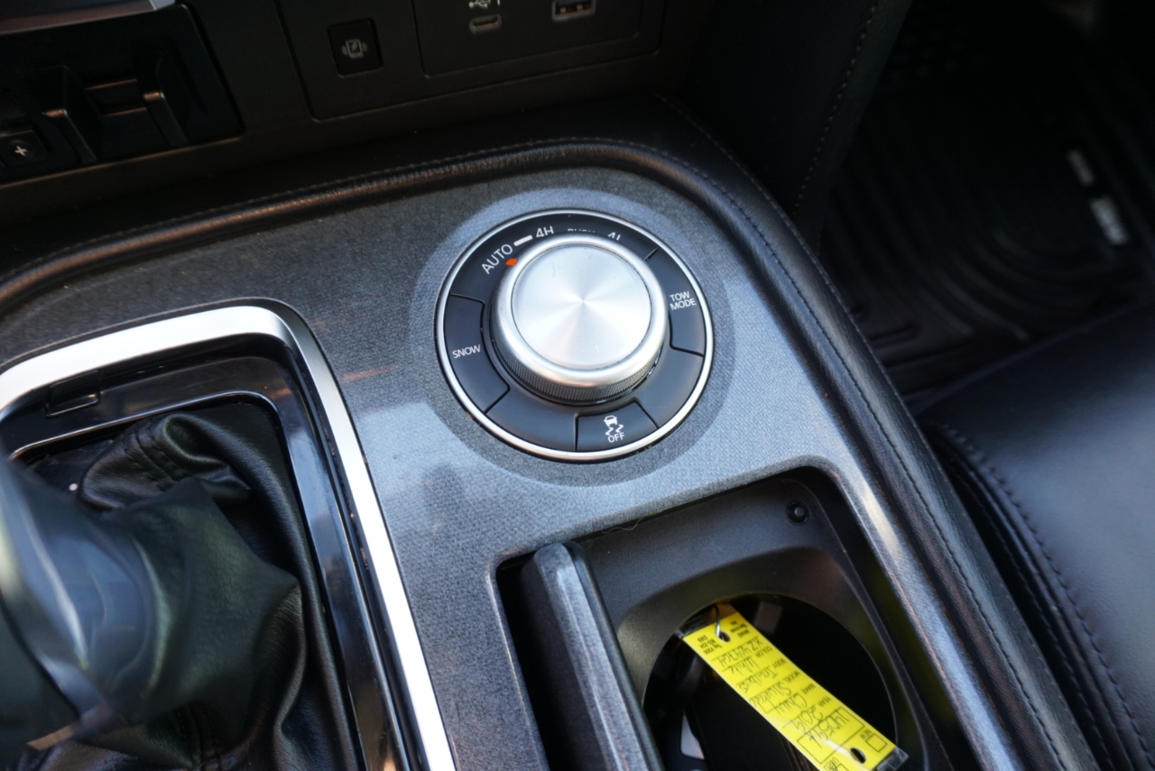 Nissan Armada 4x4 SV 2021