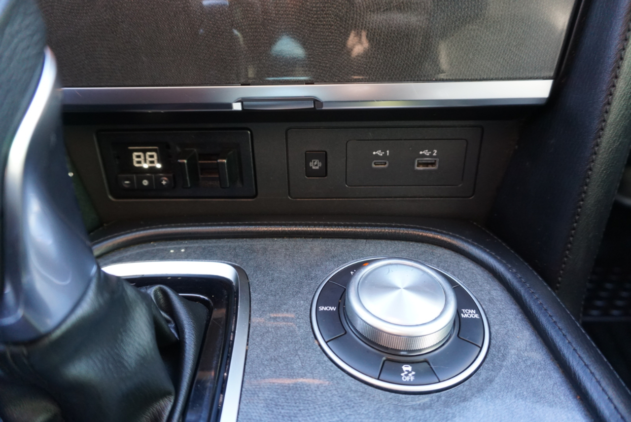 Nissan Armada 4x4 SV 2021