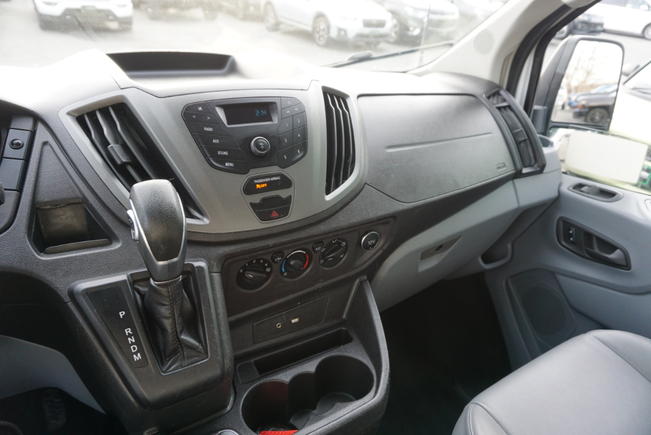 Ford Transit Van T-250 130" Med Rf 9000 GVWR Sliding RH Dr 2019