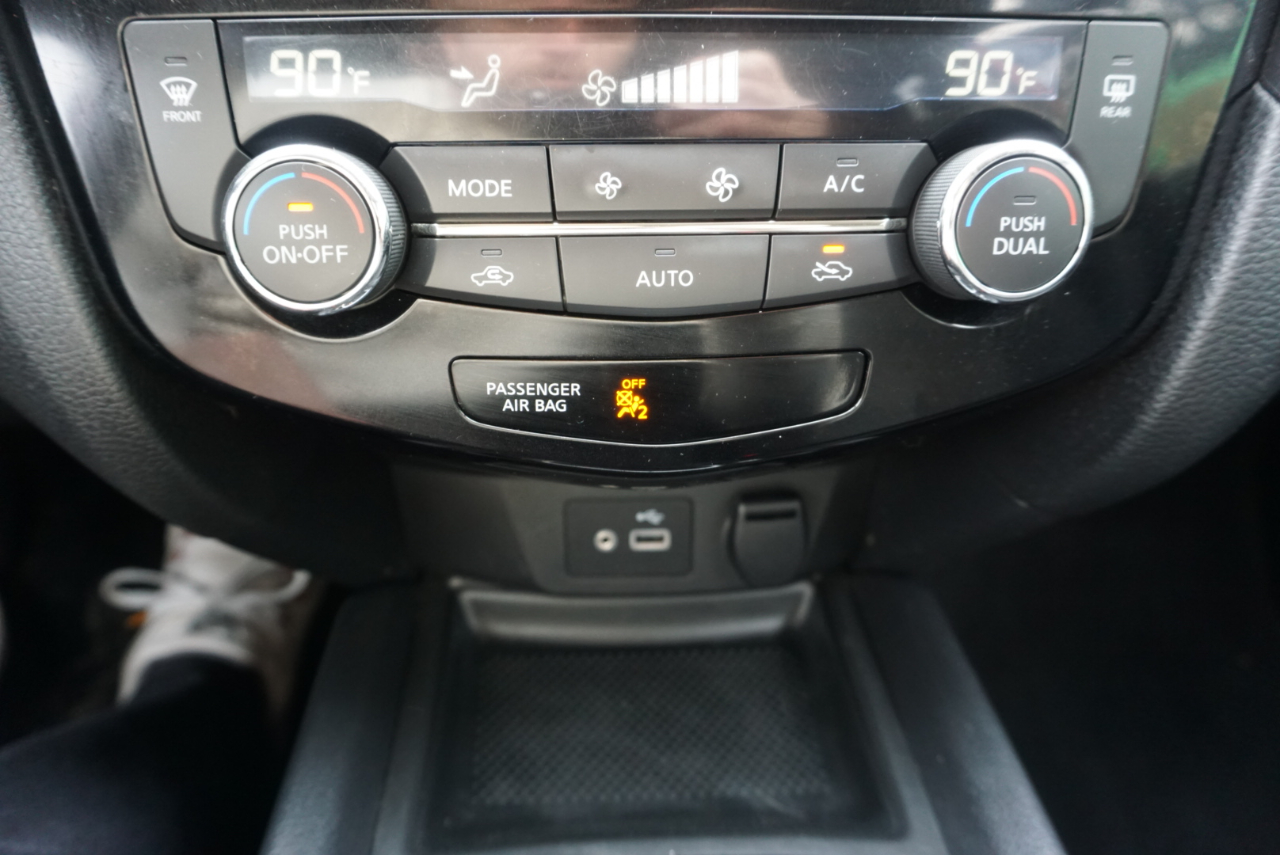 Nissan Rogue AWD SV 2018