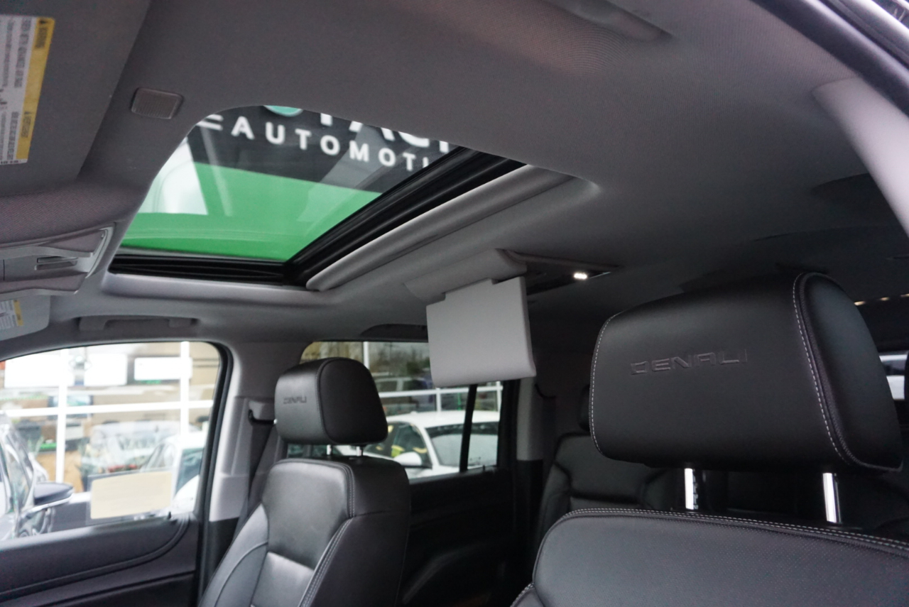 GMC Yukon XL 4WD 4dr Denali 2018