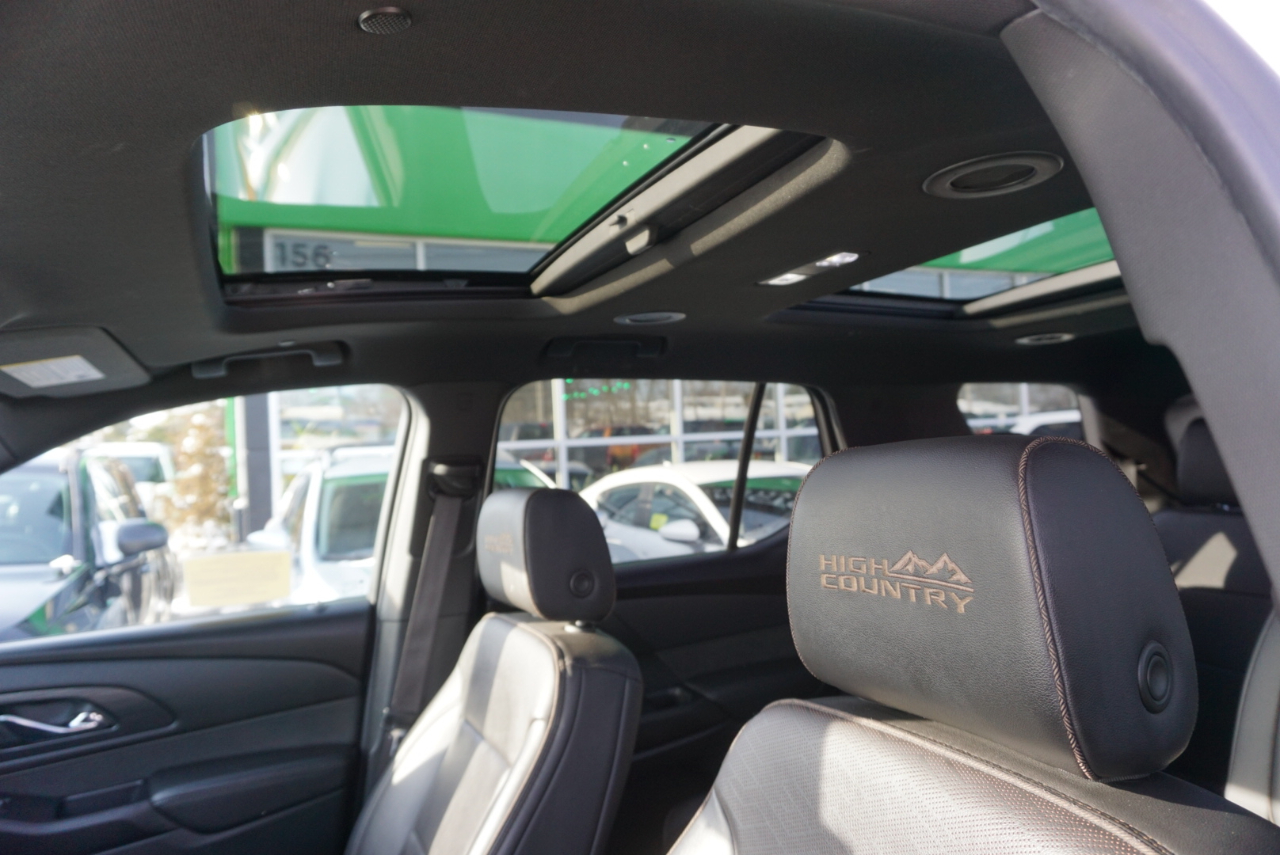 Chevrolet Traverse AWD 4dr High Country 2022