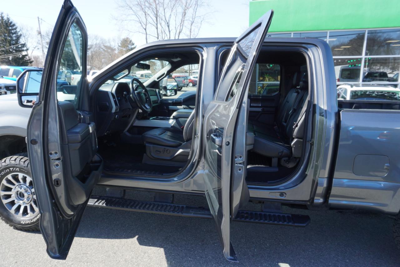 Ford Super Duty F-350 SRW  2022