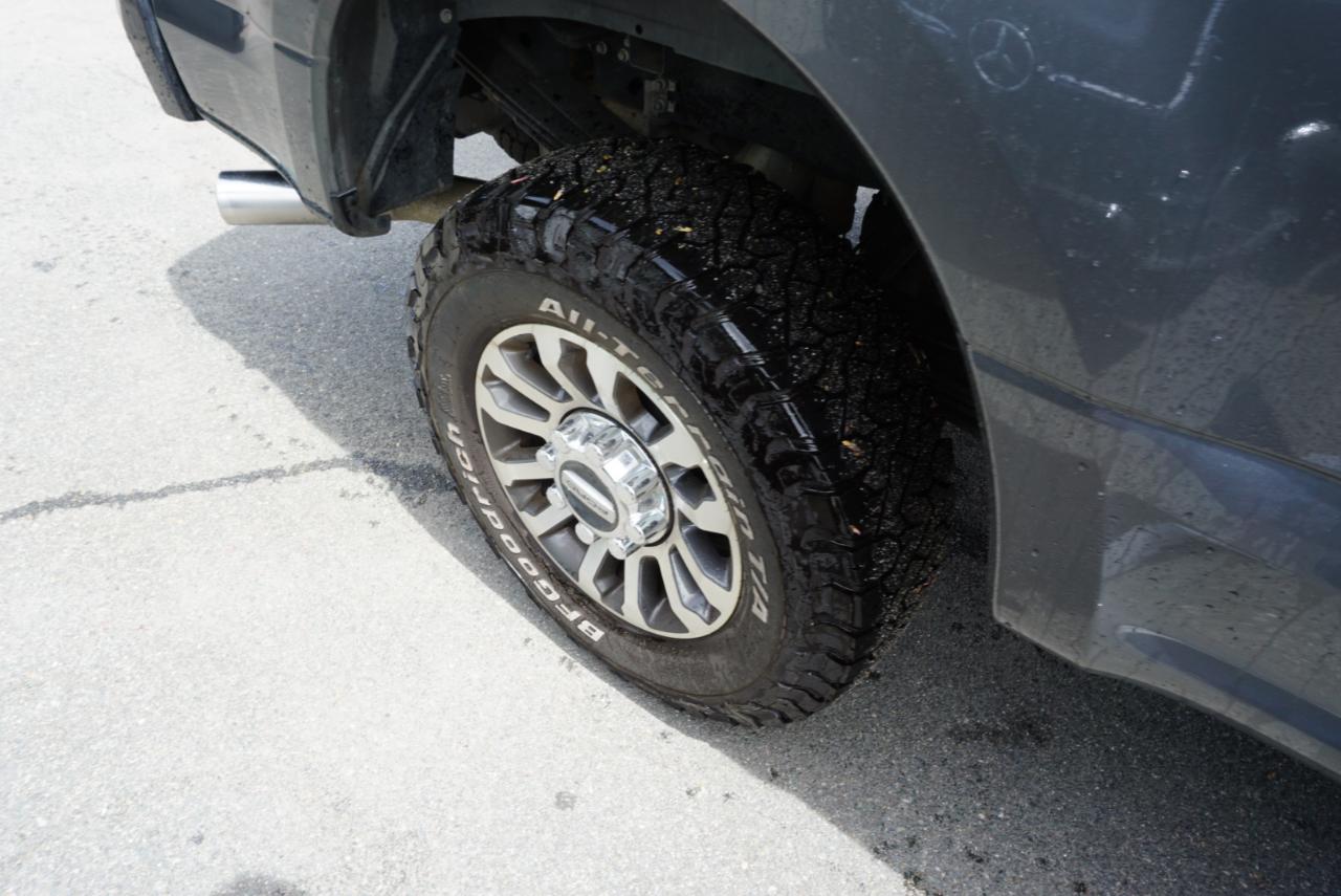 Ford Super Duty F-350 SRW  2022