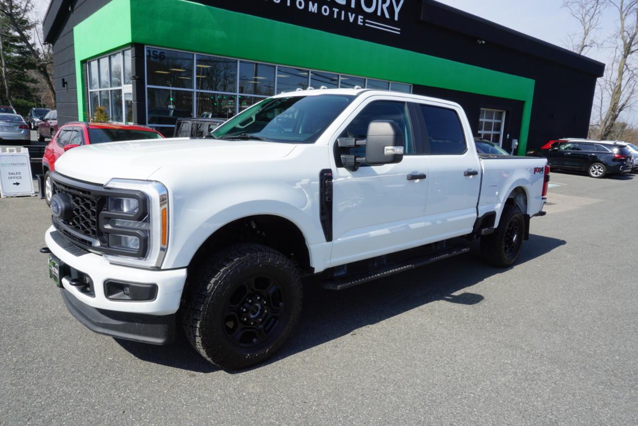 Ford Super Duty F-350 SRW  2023