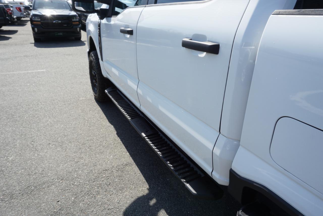 Ford Super Duty F-350 SRW  2023