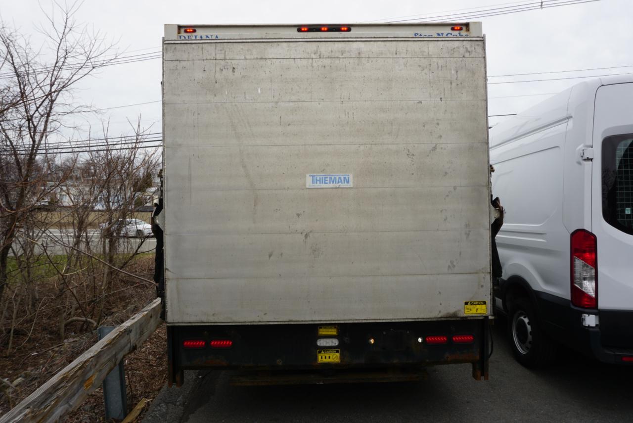 Ford E-Series Cutaway  2021