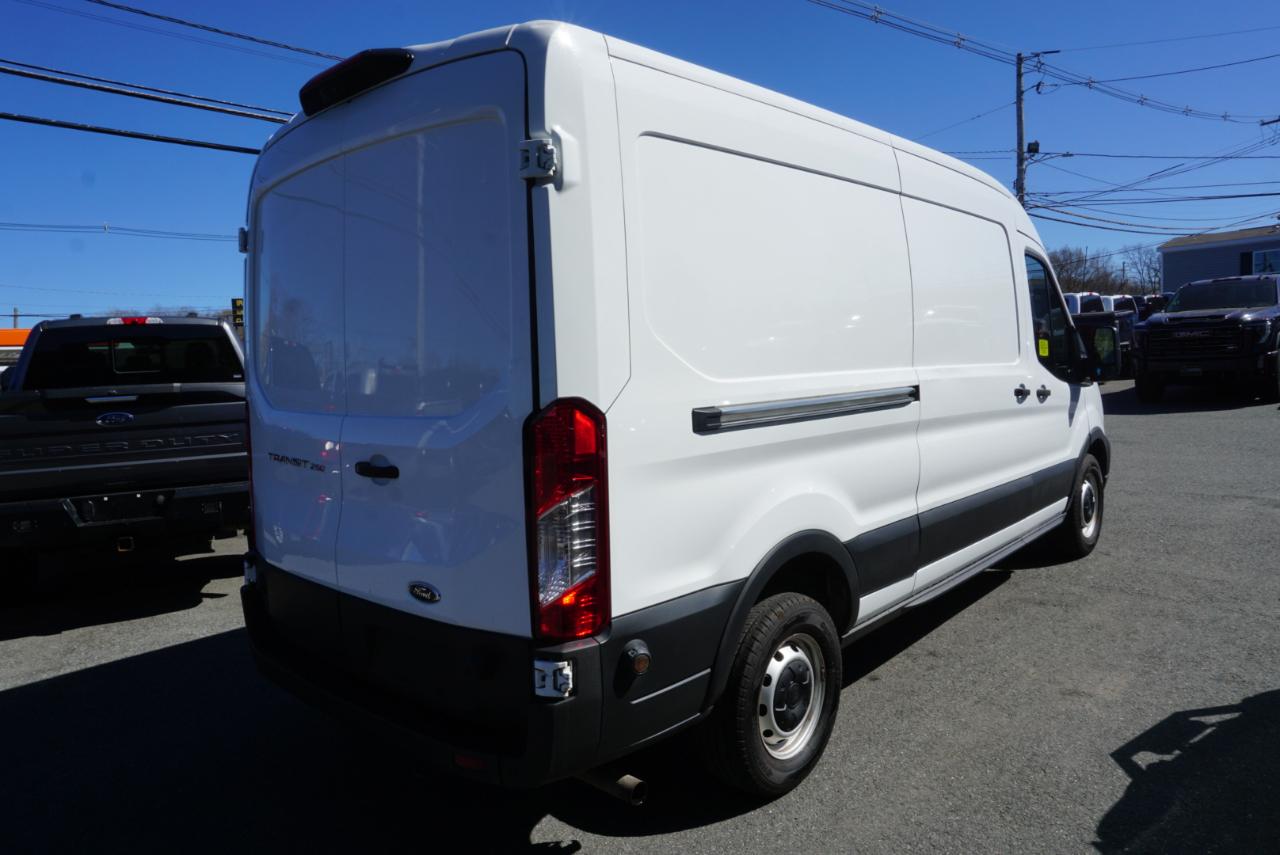 Ford Transit Cargo Van T-250 130" Med Rf 9070 GVWR RWD 2020