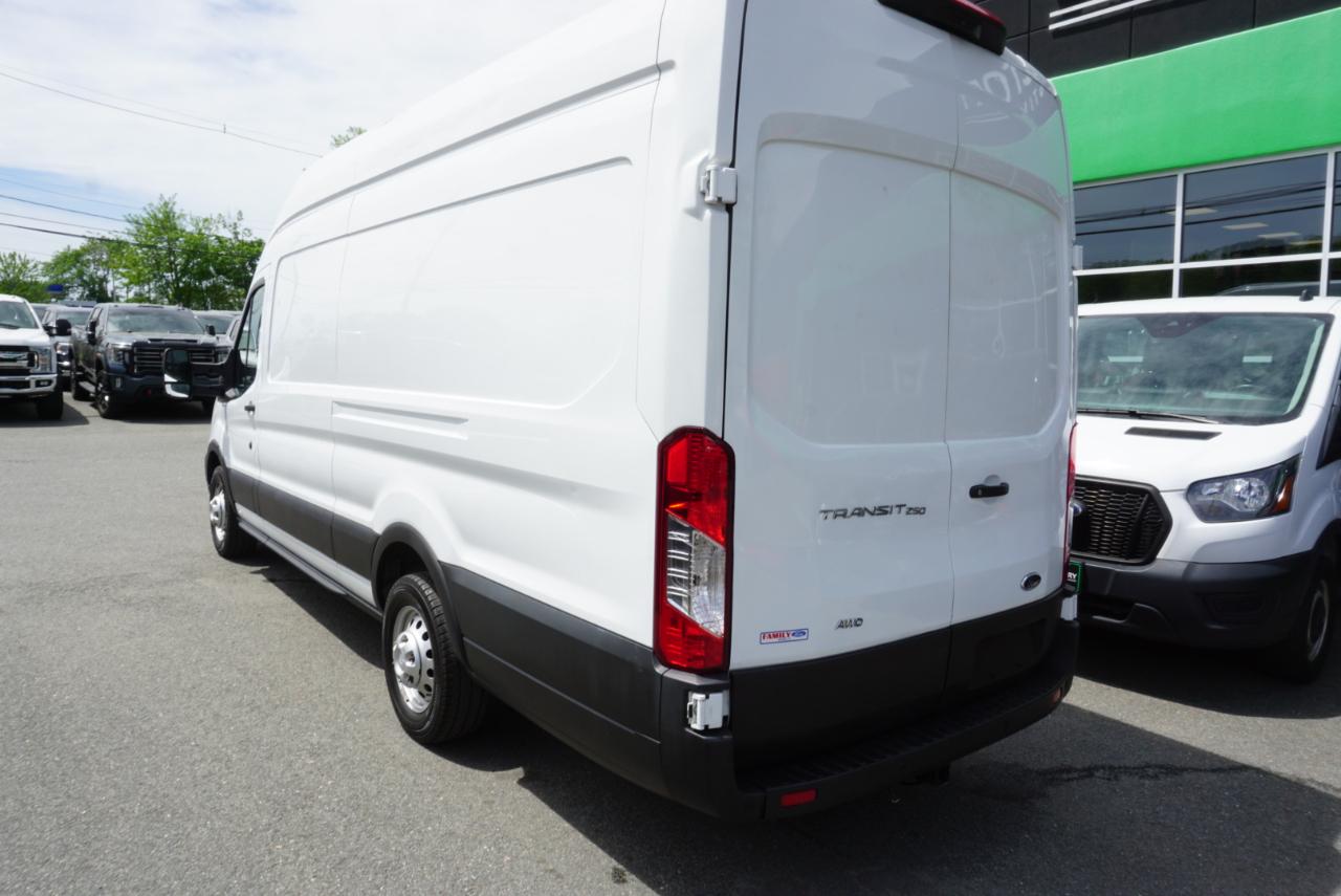 Ford Transit Cargo Van T-250 148" EL Hi Rf 9070 GVWR AWD 2022