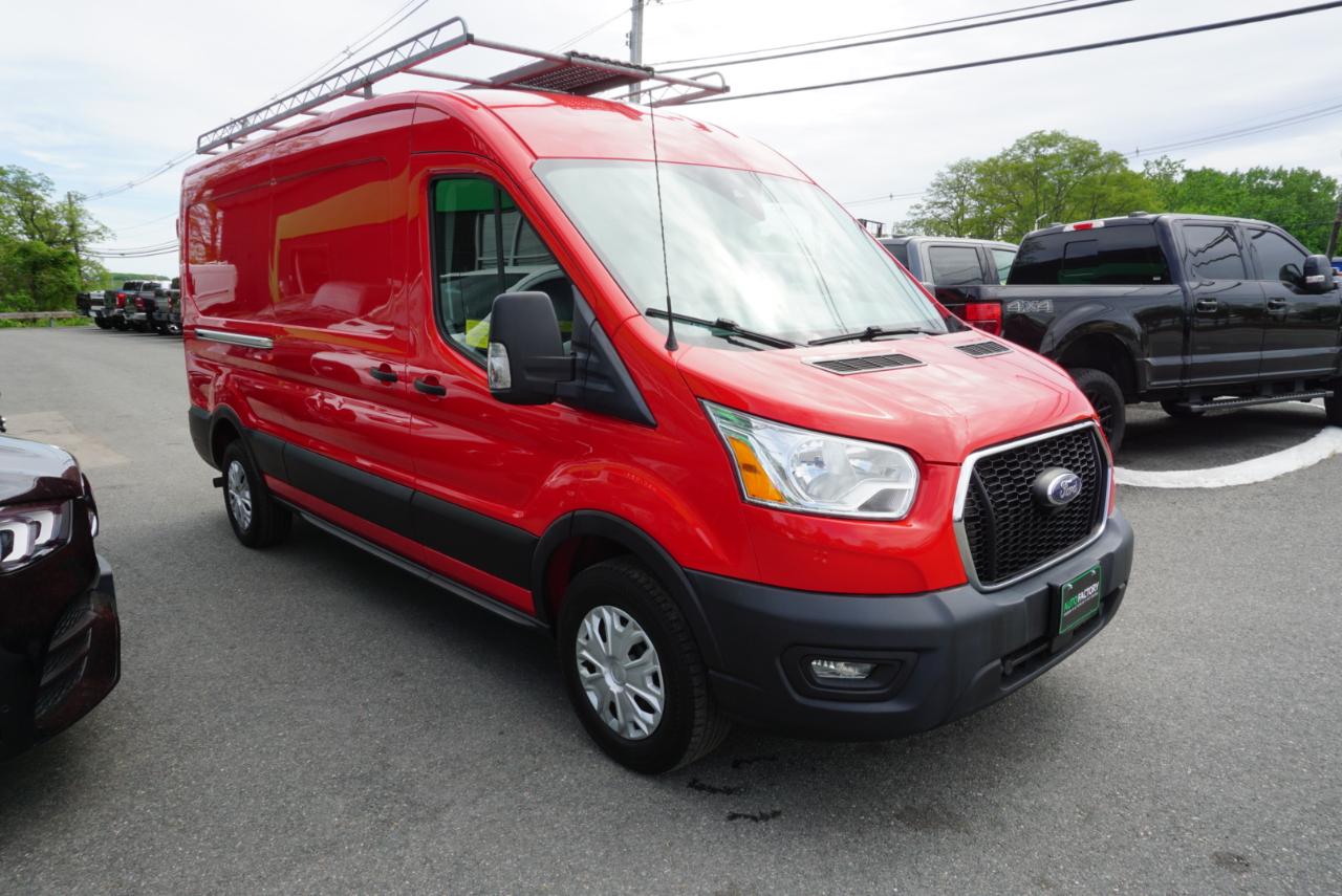 Ford Transit Cargo Van T-250 130" Med Rf 9070 GVWR RWD 2021