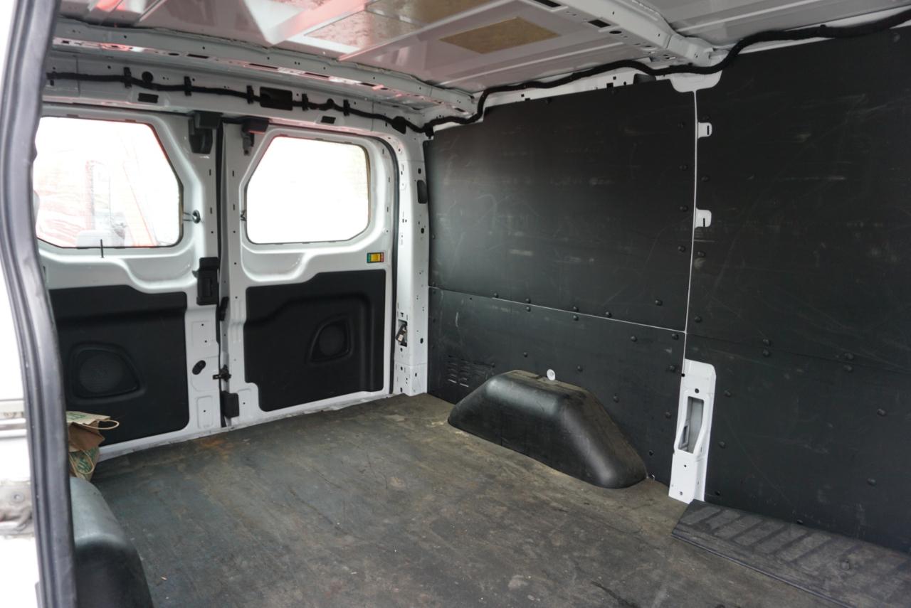 Ford Transit Cargo Van T-250 130" Low Rf 9070 GVWR RWD 2022
