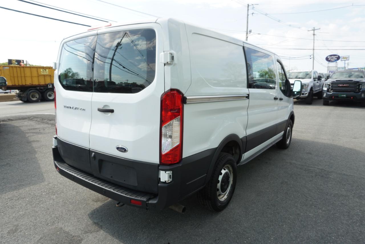 Ford Transit Cargo Van T-250 130" Low Rf 9070 GVWR RWD 2022