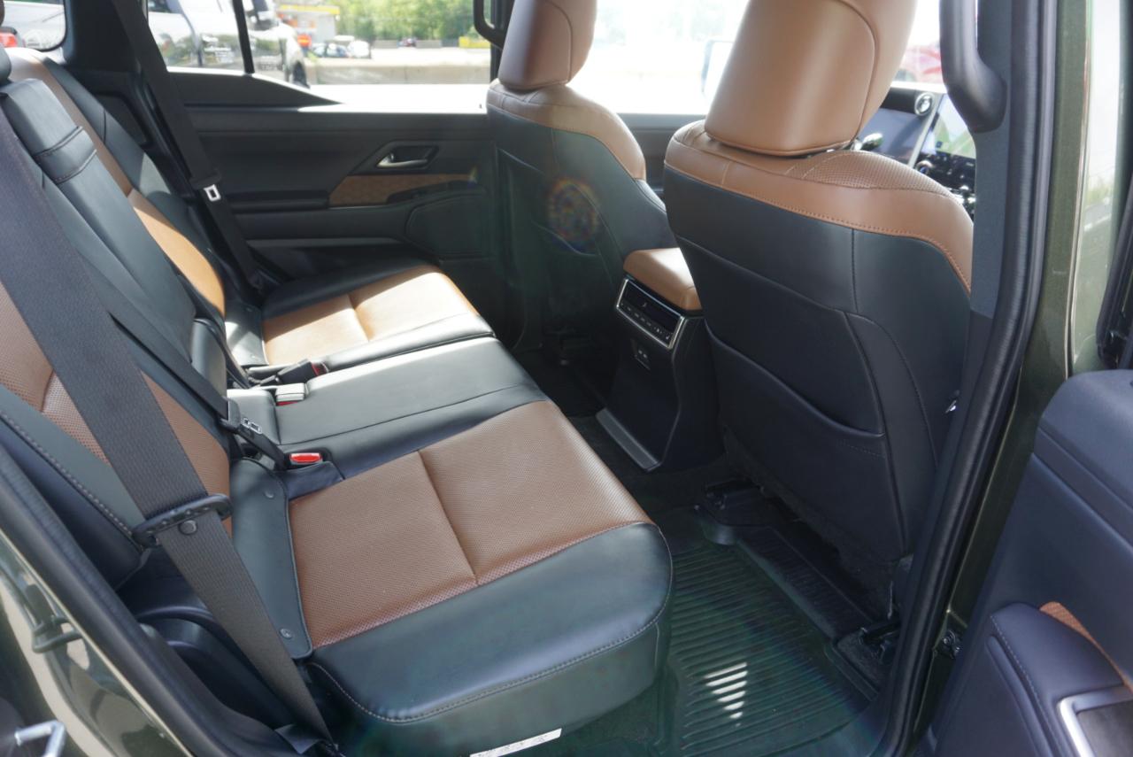 Lexus GX  2025