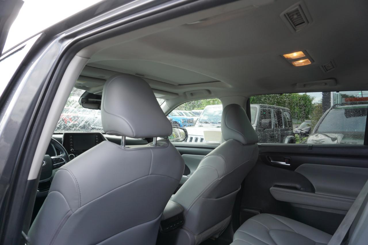 Toyota Highlander  2021