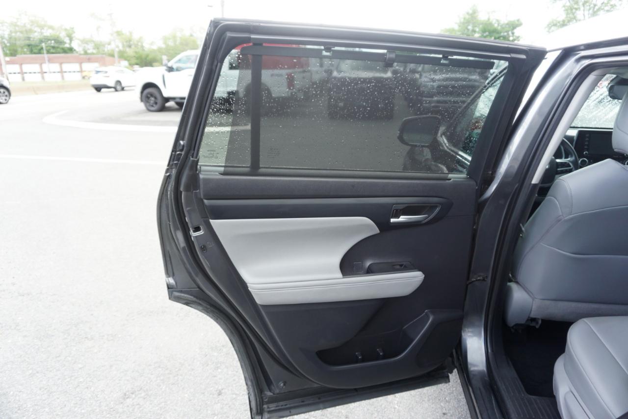 Toyota Highlander  2021
