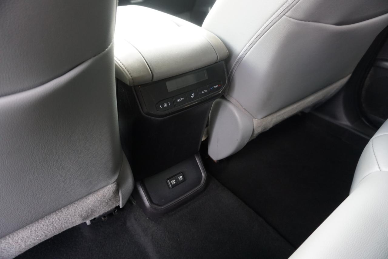 Toyota Highlander  2021
