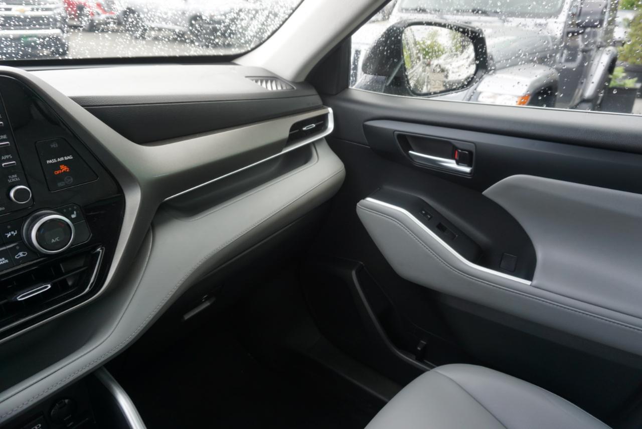 Toyota Highlander  2021