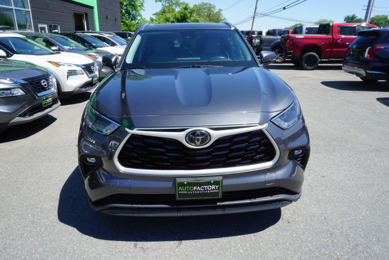 Toyota Highlander  2021
