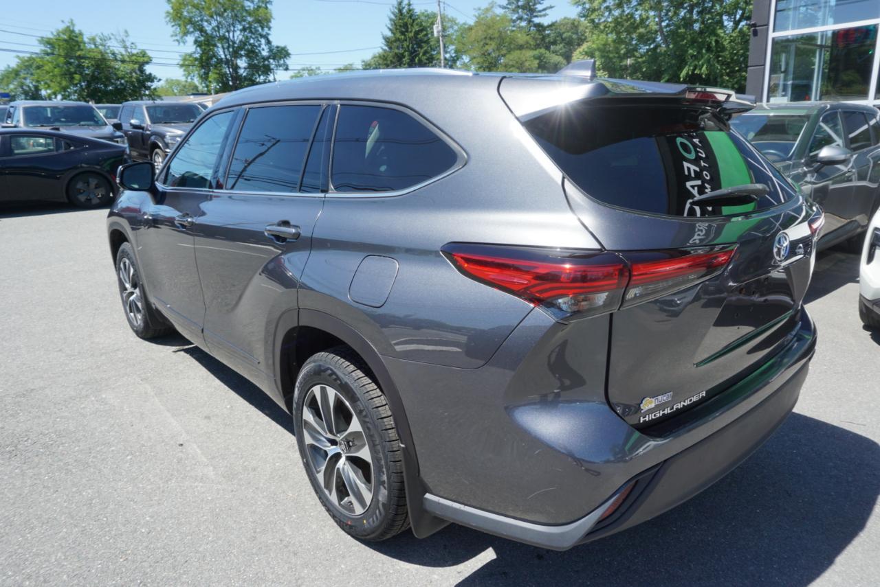 Toyota Highlander  2021