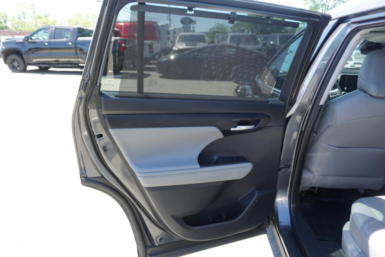 Toyota Highlander  2021