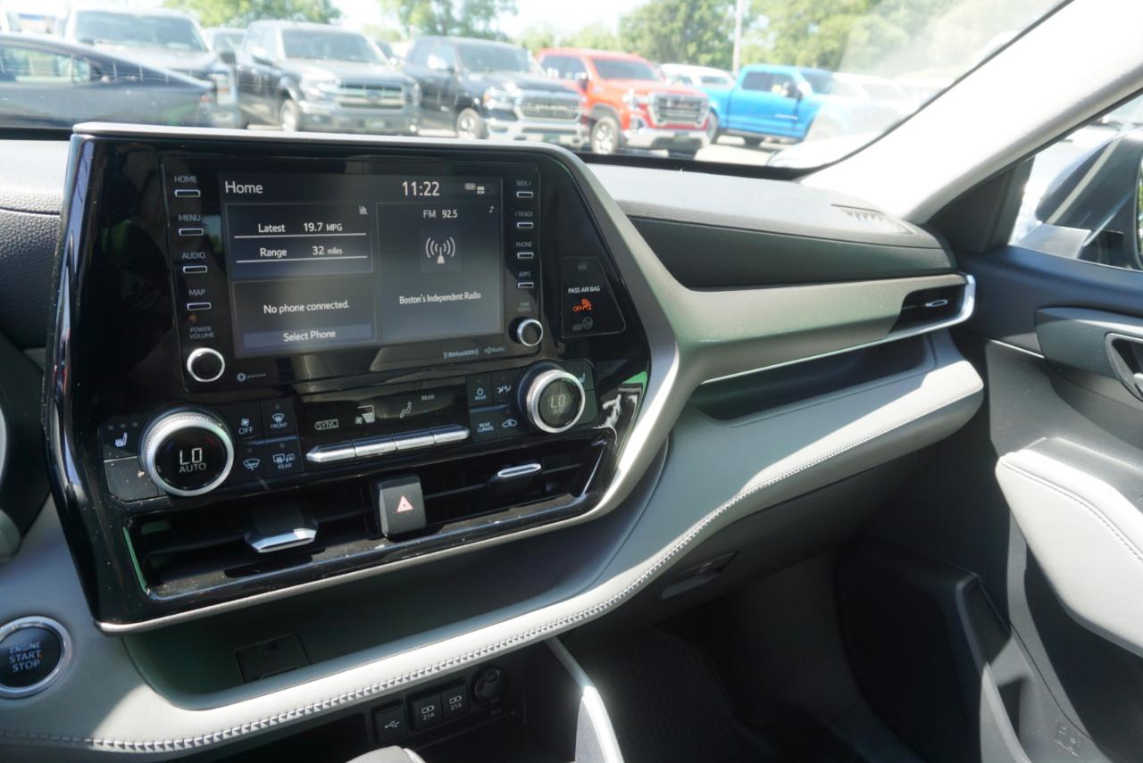 Toyota Highlander  2021