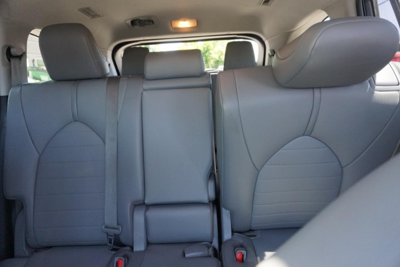 Toyota Highlander  2021