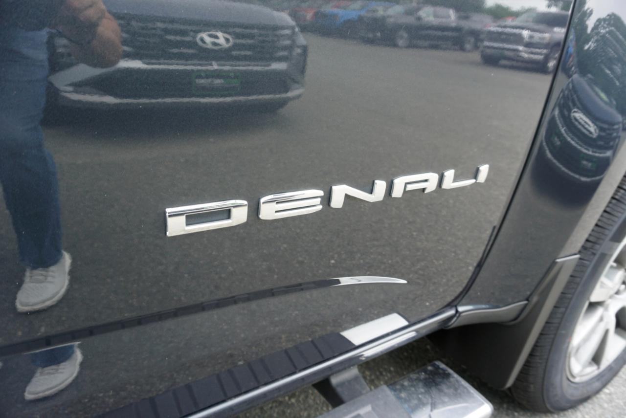 GMC Canyon 4WD Crew Cab Denali 2021