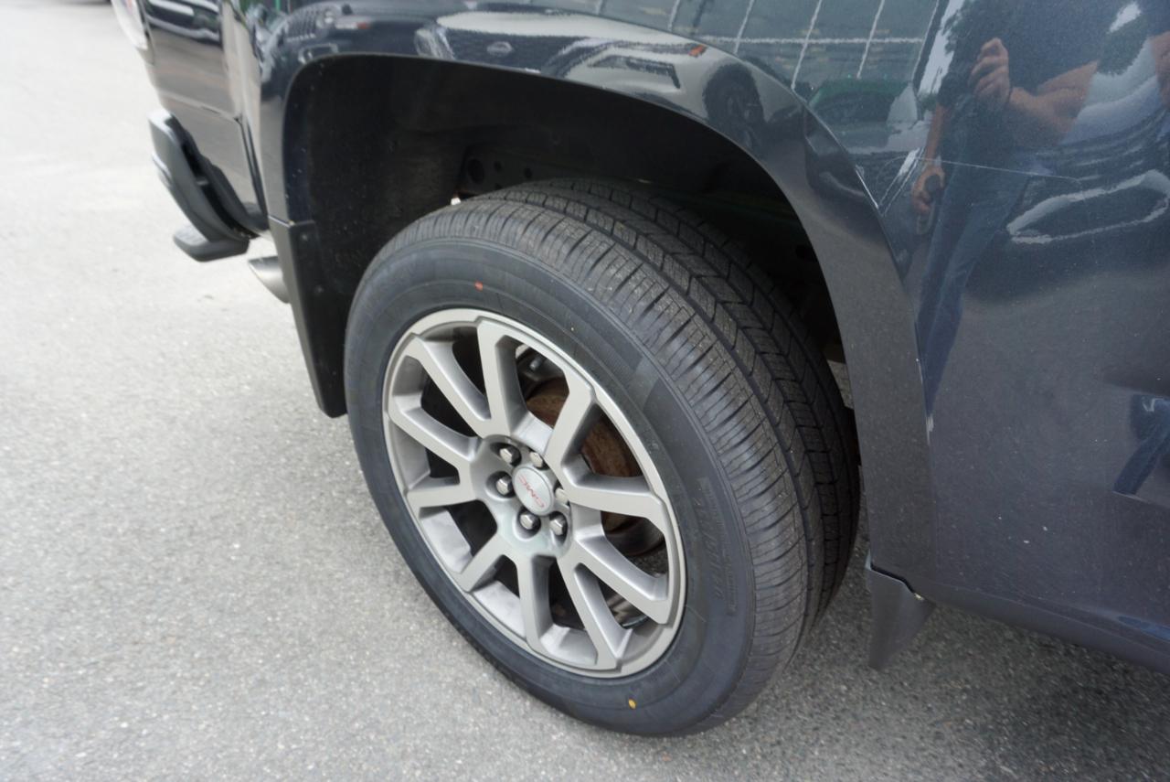 GMC Canyon 4WD Crew Cab Denali 2021