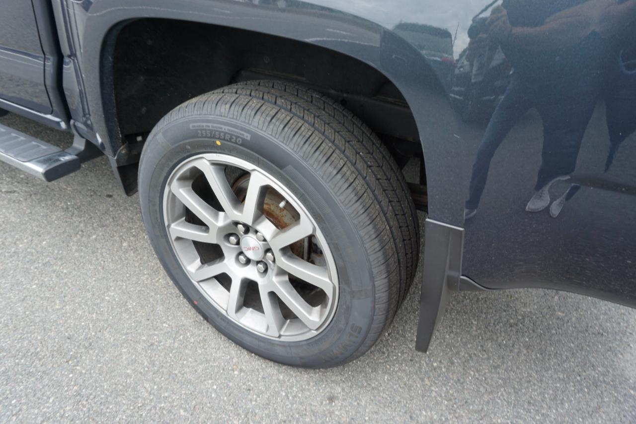 GMC Canyon 4WD Crew Cab Denali 2021