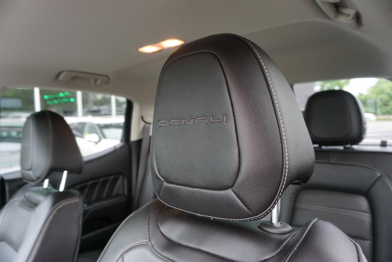 GMC Canyon 4WD Crew Cab Denali 2021