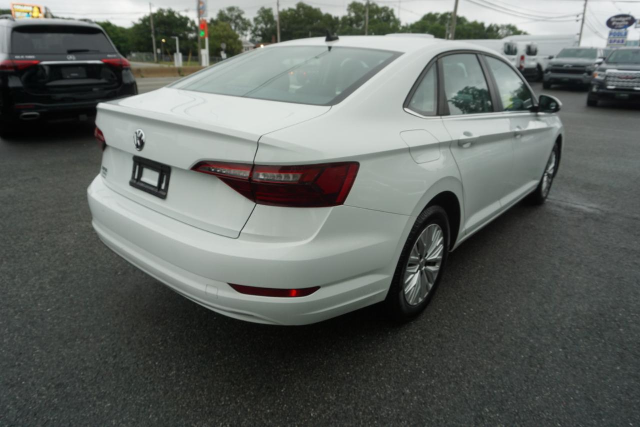 Volkswagen Jetta  2020