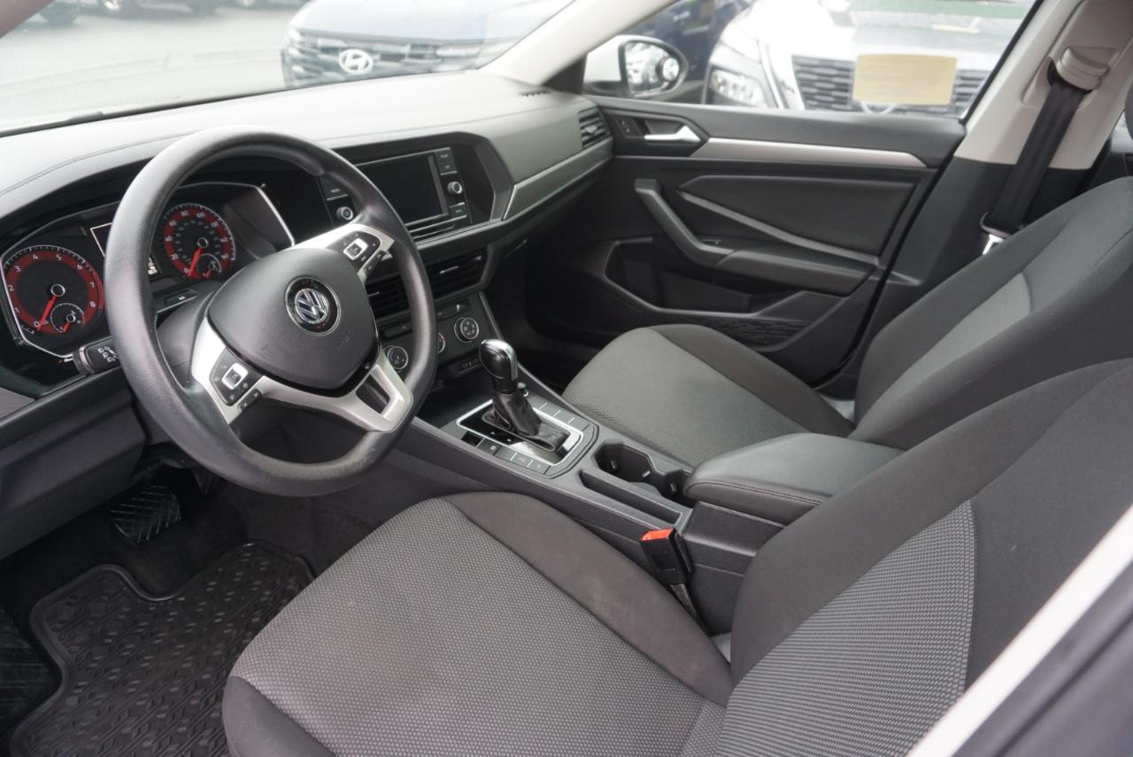 Volkswagen Jetta  2020