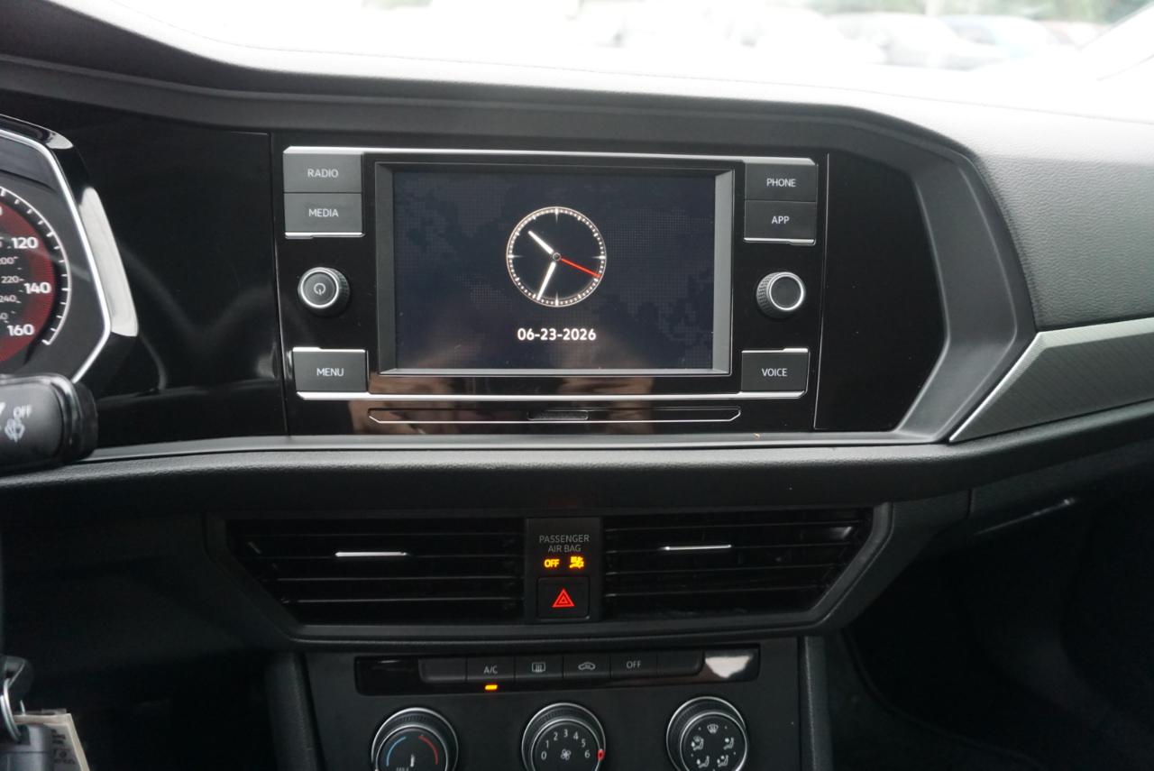 Volkswagen Jetta  2020