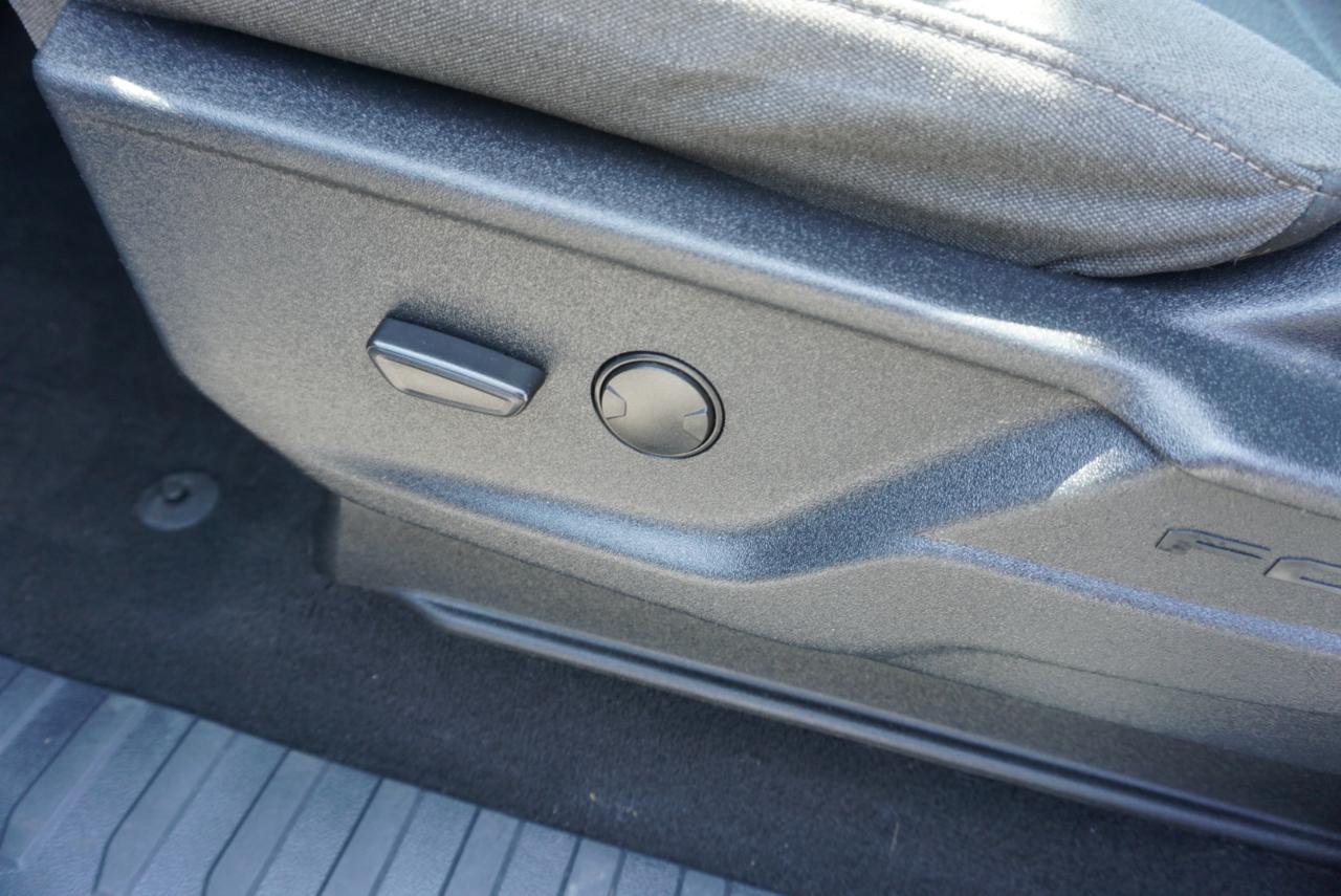 Ford Super Duty F-250 SRW  2023