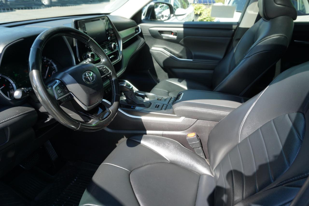 Toyota Highlander  2021