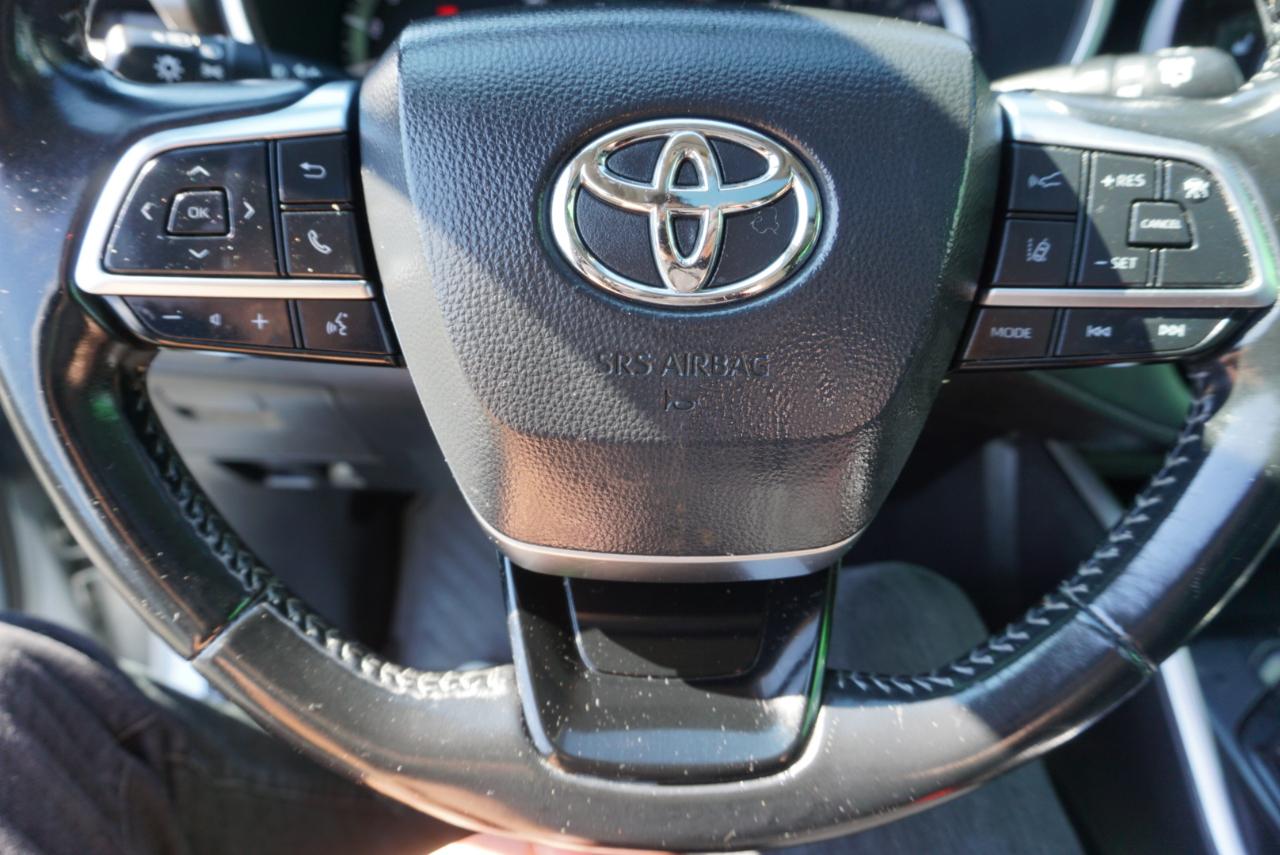 Toyota Highlander  2021