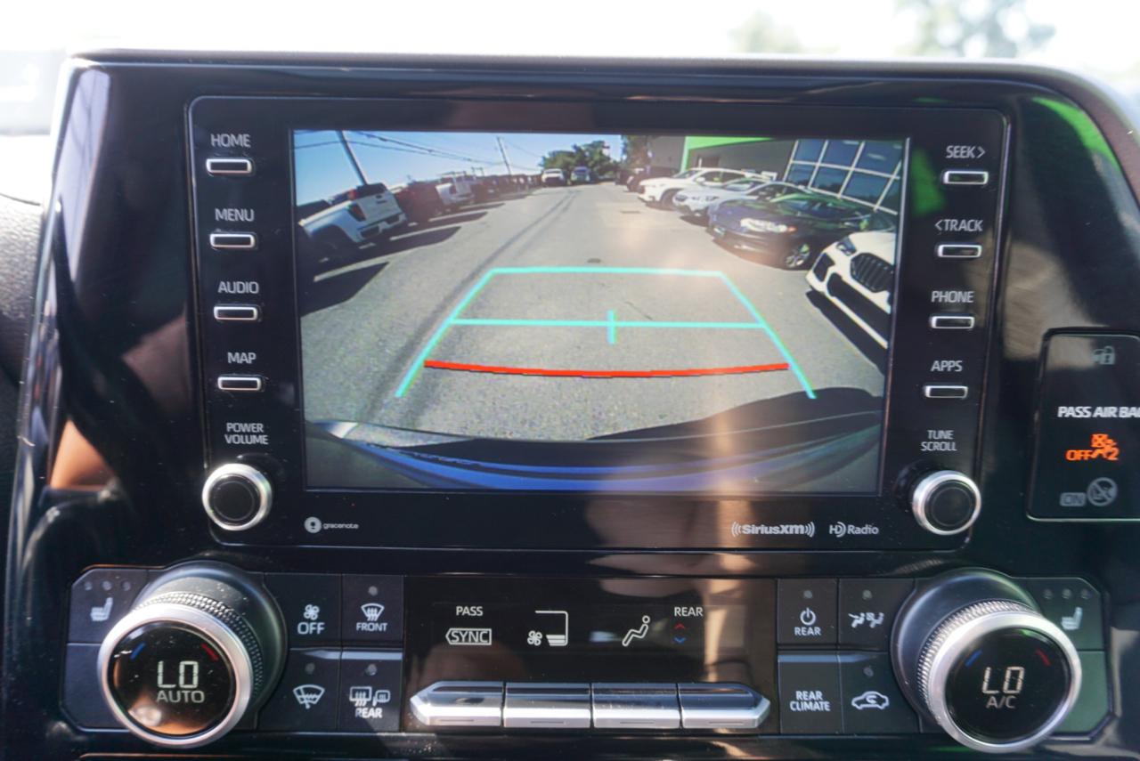 Toyota Highlander  2021